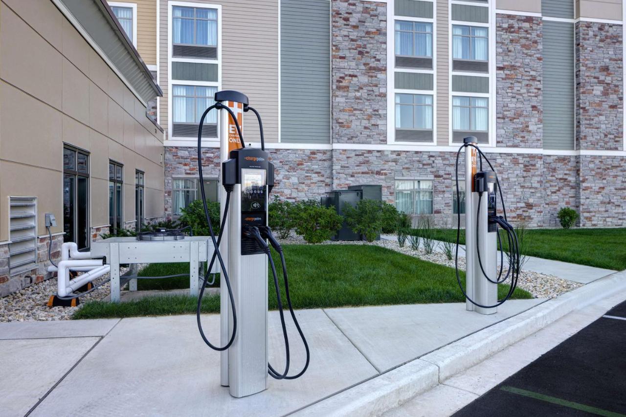 Homewood Suites By Hilton Oak Creek Milwaukee Ngoại thất bức ảnh