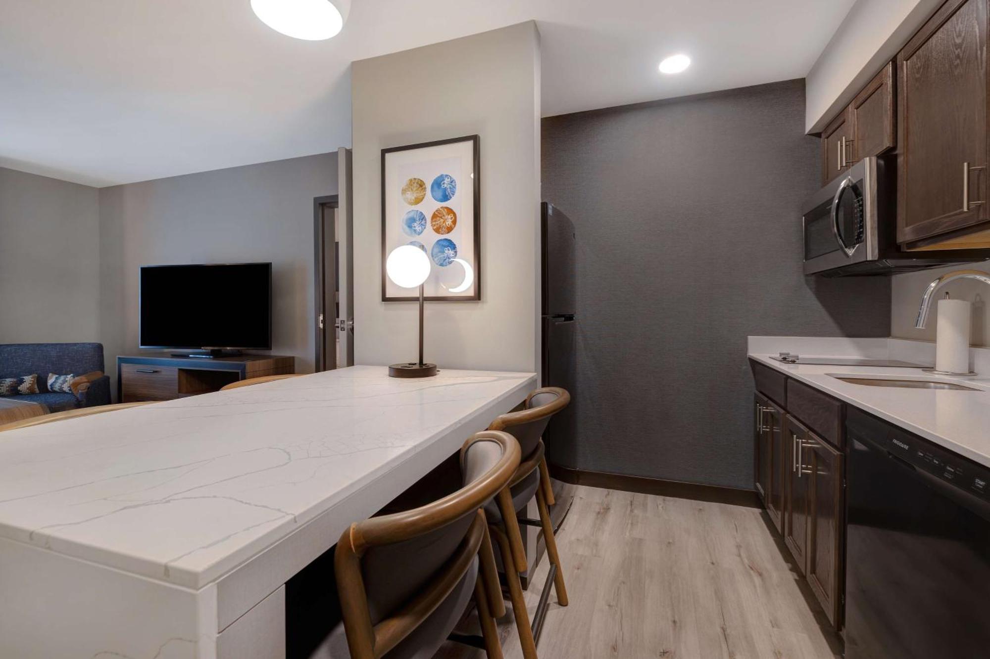 Homewood Suites By Hilton Oak Creek Milwaukee Ngoại thất bức ảnh